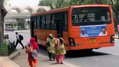 Shabda Chakra News, शब्द चक्र न्यूज, Delhi News, Delhi Bus Service, Delhi Transport Corporation, DTC, Delhi CM Arvind Kejriwal, Kejriwal Orders To Suspend The Bus Driver, Kejriwal Tweets